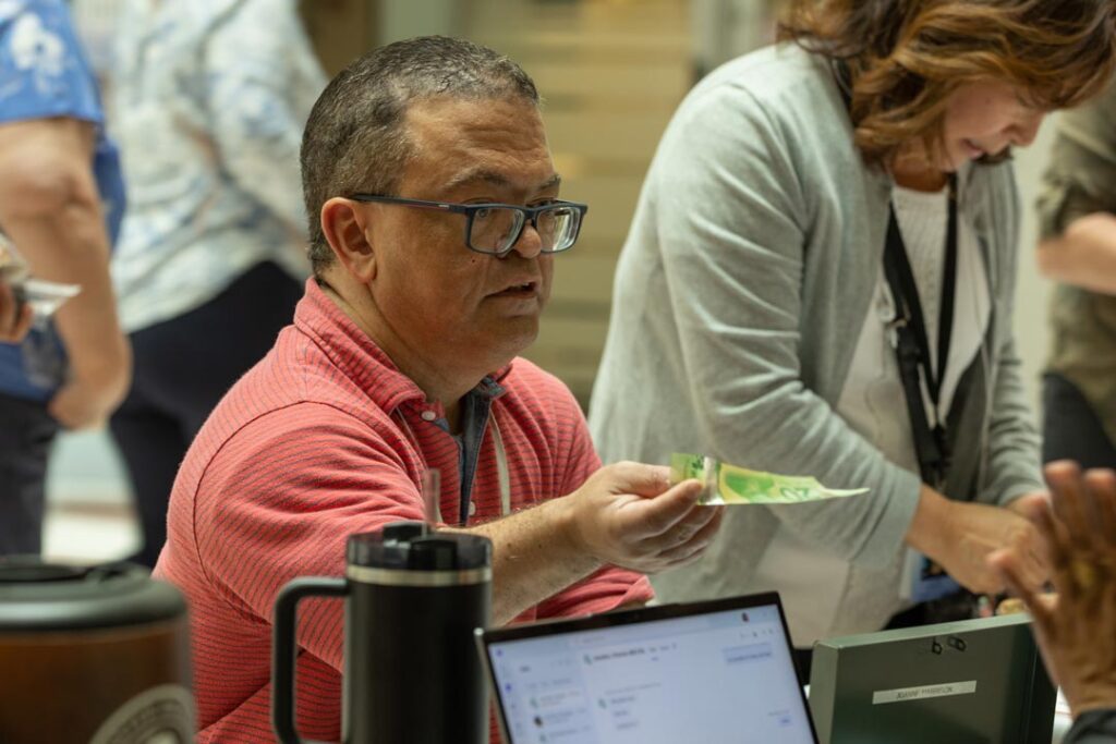 employees participating in Federated Health Charities lottery campaign